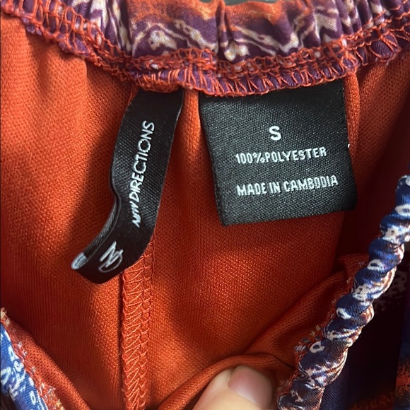 New Directions Colorful Patterned Blouse - Picture 2 of 6